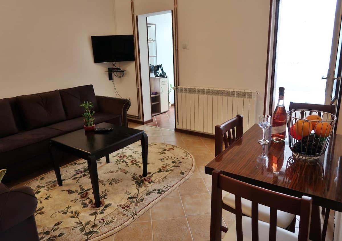 Exclusive Apartment Muo コトル エクステリア 写真
